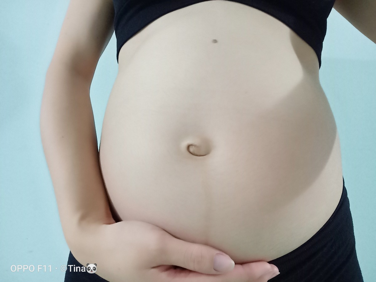 các mom thông thái cho em hỏi vấn đề tế nhị xíu ạ
từ lúc bầu đến giờ em không có uống sữa bầu chỉ uống sữa tươi không đường vì uống sữa bầu không nỗi
nhưng đến nay hơn 30w đi khám thì chuột hơi nhỏ nên có mua sữa bầu uống (anmum+ vị ca cao) đến nay đã được 10 ngày 
nhưng từ ngày em uống sữa bầu đến nay có để ý là uống vào được khoảng 30p là em bị đi ngoài (tiêu chảy) 
có phải là do hệ tiêu hoá không hấp thu hay sao ạ 
có ai từng bị giống em không ạ 
em có nên ngưng uống không ạ 
em cảm ơn!!!???