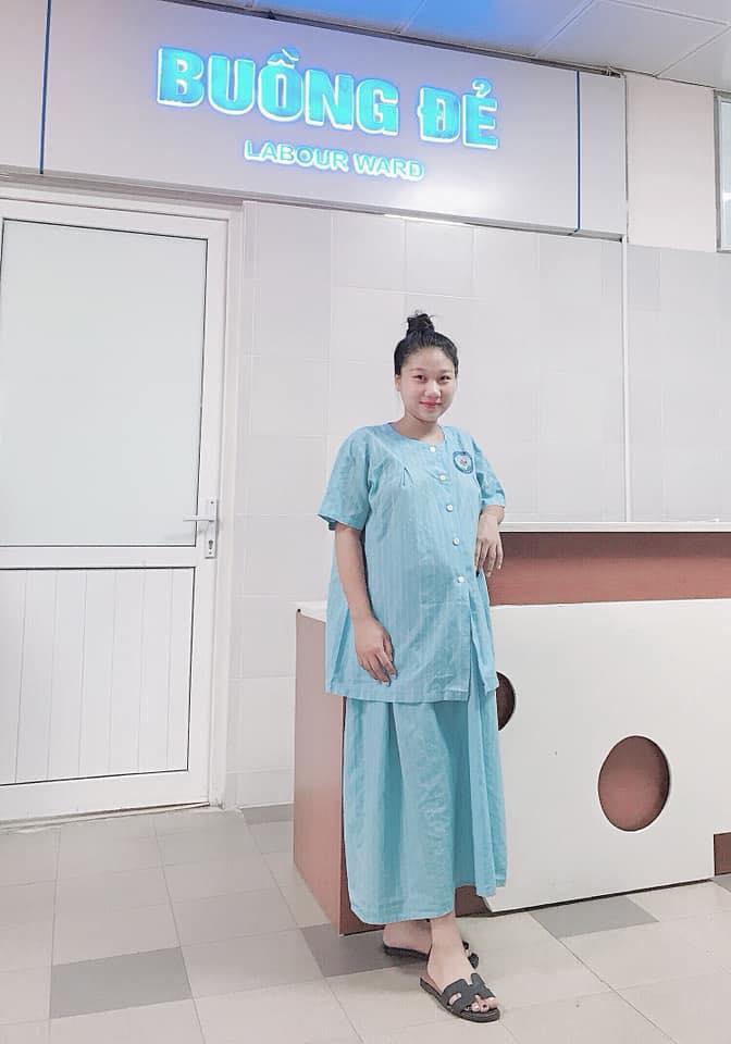 Bầu đến lúc đi đẻ vẫn phải xinh
Các mẹ khoe ảnh bầu bí đi ạ😁