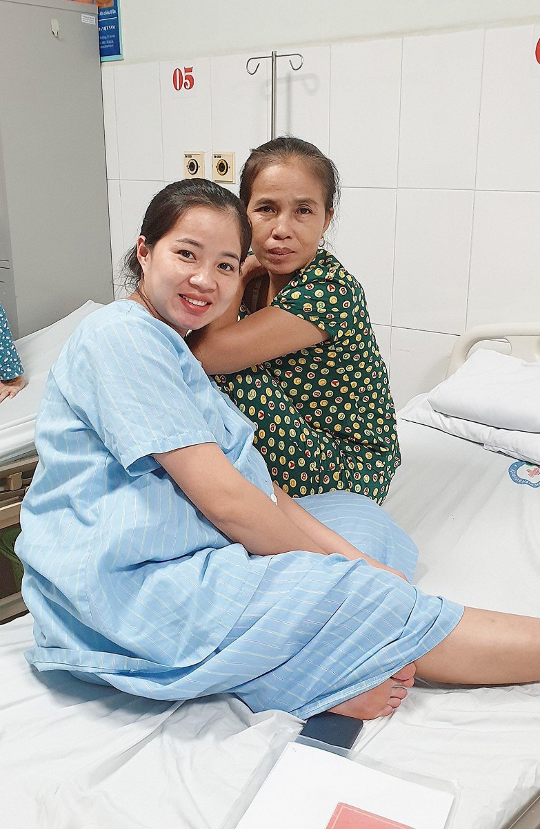Bầu đến lúc đi đẻ vẫn phải xinh
Các mẹ khoe ảnh bầu bí đi ạ😁