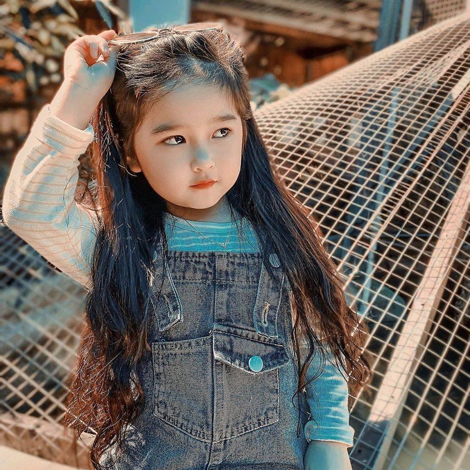 Chào con tiểu công chúa của mẹ!
Các mom có ảnh bé nào dễ thương chia sẻ để cùng ngắm nào!♥️♥️♥️