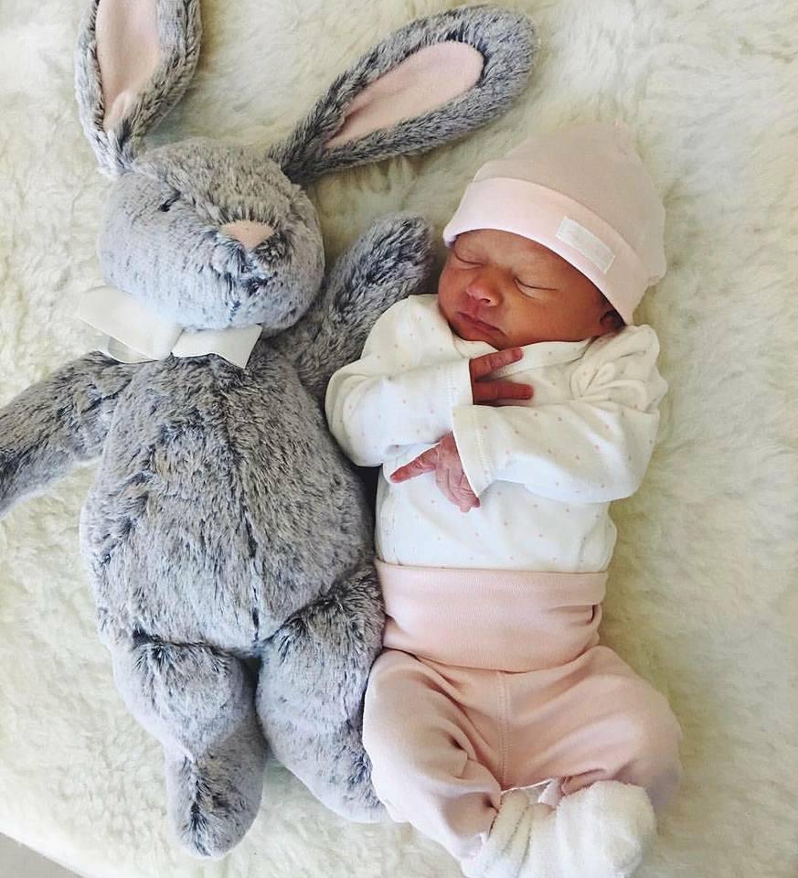 Ngắm con ngủ yêu quá các mẹ nhỉ