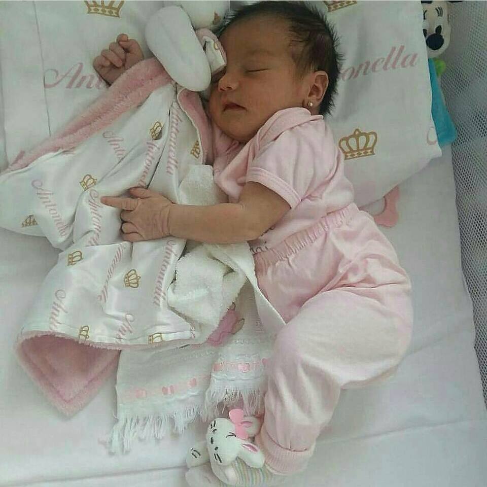 Ngắm con ngủ yêu quá các mẹ nhỉ