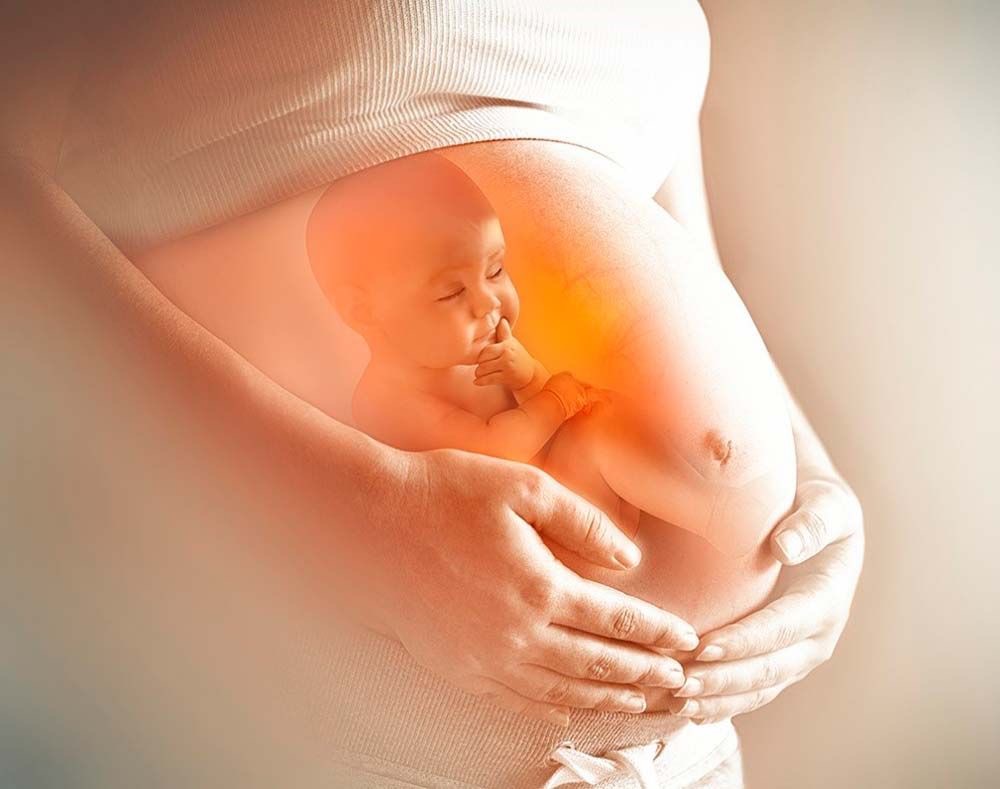 Bắt đầu từ tuần 21 các mom sẽ cảm nhận con thai máy ngày một rõ hơn! Hạnh phúc nhất là khi cảm nhận con yêu cử động ngày một rõ hơn trong bụng mình! Hãy dành nhiều thời gian để trò chuyện bắt tương tác với con các mom nhé! chúc tất cả các mom một thai kỳ khoẻ mạnh❤️❤️❤️