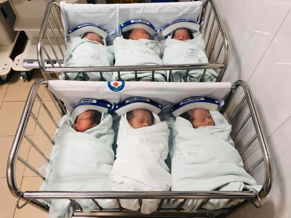 Chúng con cũng muốn chung tay đẩy lùi dịch covid. Đây là các em bé chào đời ở khoa sản- Bv Bưu Điện!
Chúc các cô chú ngày mới tốt lành!