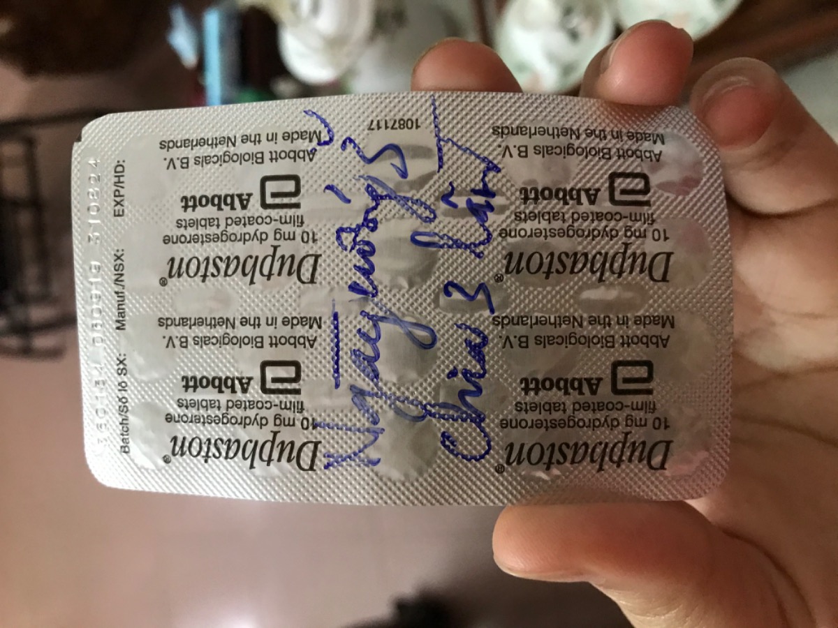 Có mom nào bị đau lưng khi bầu được bs chỉ định uống thuốc này chưa ạ?