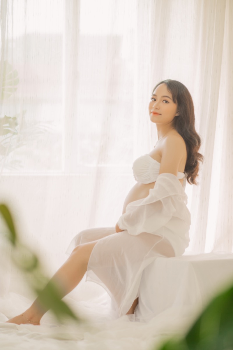 Phụ nữ hạnh phúc nhất là khi lấy đúng người yêu thương mình
Hoặc sắp đón đứa con đầu lòng. 
Hạnh phúc là đợi chờ từng ngày từng khoảnh khoắc đứa bé cất tiếng khóc chào đời.