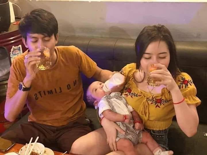 Gia đình ta sau này 😆
Một cây làm chẳng lên non, Ba cây chụm lại là mình nhậu thôi 🤣
