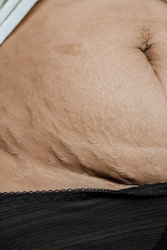 Liệu anh có còn yêu
Rồi 1 ngày em sẽ lại sinh
Những đứa trẻ như hình anh thấy
Sẽ những vết nhăn chẳng dễ gì che đậy...

Ảnh: Nguyễn Ngọc Trâm