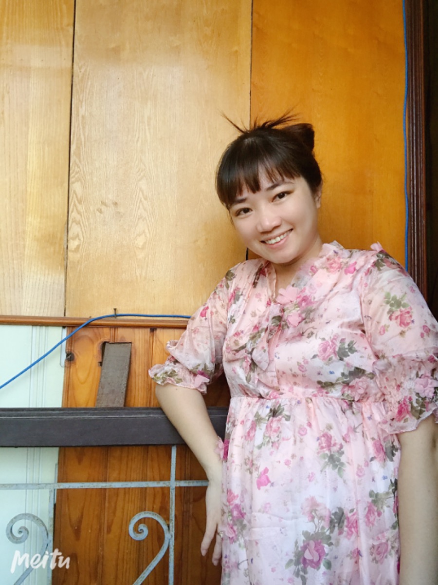 Gần 25 tuần mà bé lười đạp quá các mom, chỉ thi thoảng thấy nhẹ nhàng tý thôi!  Hay bé gái và do rau bám mặt trước vậy nhỉ? Các mom dùng nhỏ mắt gì cho mẹ bầu? M thấy mắt hơi cay mờ mờ hjc