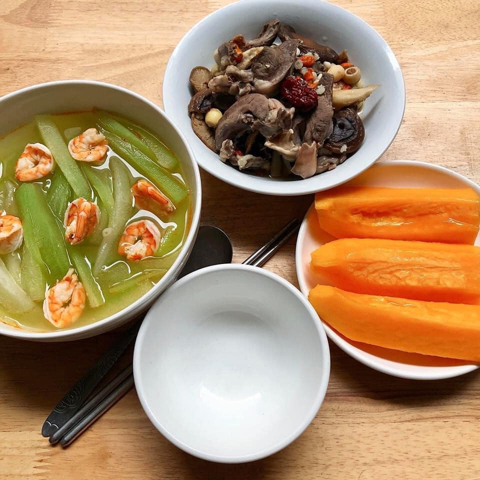Lưu vào đi các mom, hết cữ rồi thì ăn cho con bú, mà hết cho con bú thì bắt ox nấu cho ăn ahihi