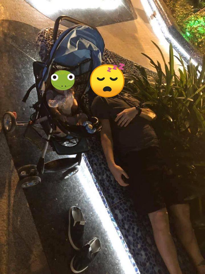 CHÁN VLEU Ạ !!!

Ăn cơm tối xong em đi rửa bát, tắm rửa bảo "chồng ơi anh đẩy con đi chơi tí cho mát mẻ", chồng em nó ok ngay.

Nó lên đồ đeo khẩu trang các thứ đẩy xe huýt sáo bước ra đường vô cùng hoành tráng, em cùng tự tin làm hết việc nhà xong ngồi lướt xem vụ ở đường Lý Nam Đế đến đâu rồi.

Cái đậu má đang say sưa lướt thì nhìn lên đồng hồ gần 11h rồi mà thằng chồng đ' mò mặt về, nóng ruột chạy vù ra đường đi tìm. Trời ơi tin được không? Đây mà là đi dạo mát á, khổ thân con tôi.

Share : Linh Nii