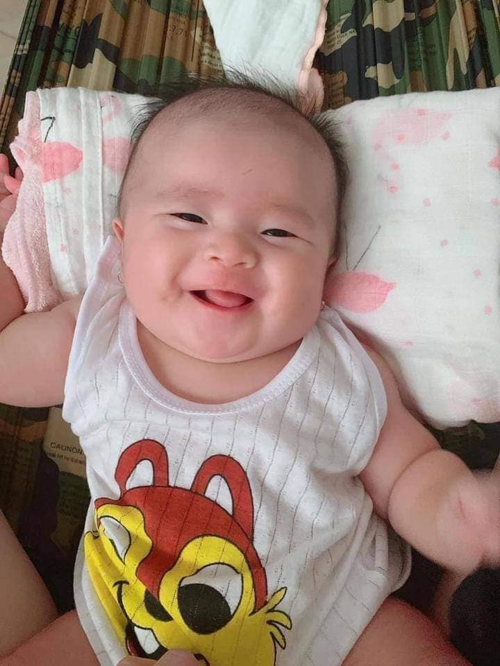 Nụ cười cục cứt thối là động lực của mẹ mỗi ngày 😘