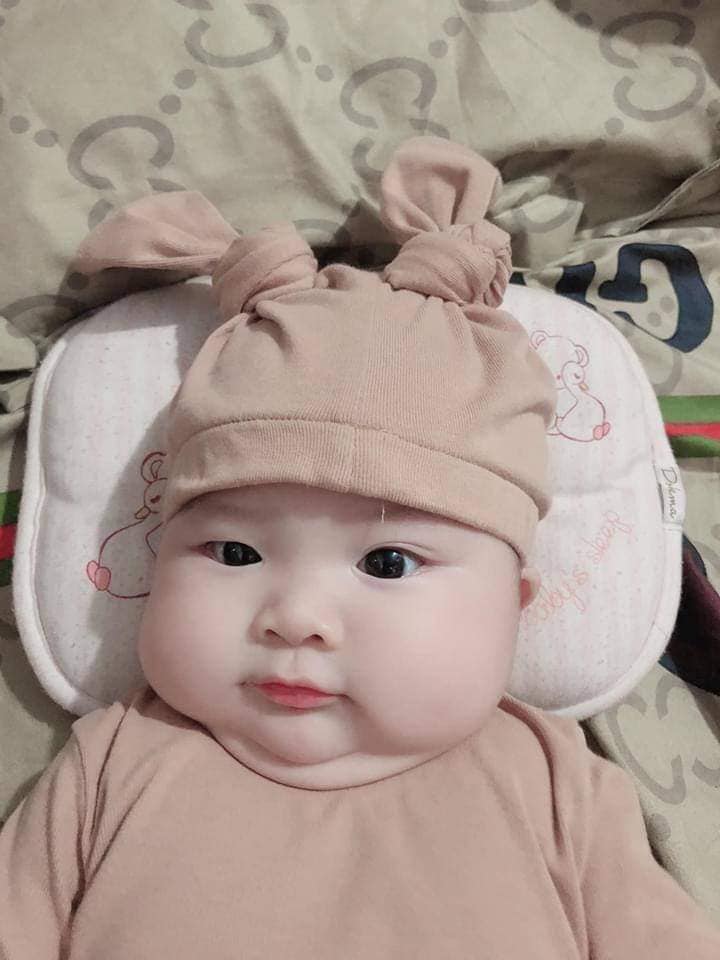 Ai mặt nọng nái nai 😆😍
Mẹ nào xin vía mặt nọng của con ko, mặt nọng quá nên mắt con hơi híp 1 xí thôi ạ 😝