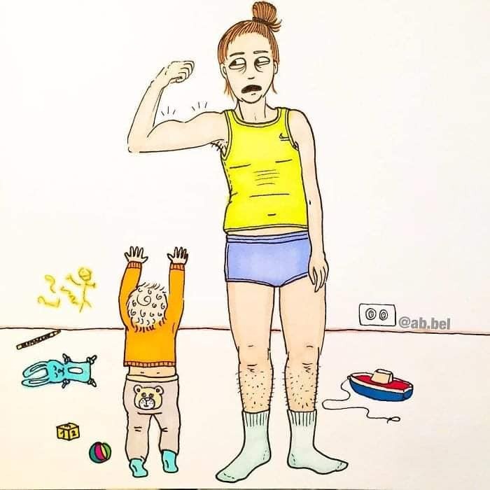 MOM NÀO BẢO Ở NHÀ CHĂM CON NHÀN VÀ SƯỚNG LẮM RA EM KỂ CHO MÀ NGHE 😂😂

Từ bao đời nay, người ta luôn mặc định mẹ ở nhà chăm con là nhàn và sướng, không phải lo đến chuyện đi làm kiếm tiền mưu sinh. Định nghĩa về công việc chăm con trong mắt mọi người đơn giản lắm, đâu có vất vả bằng 8 tiếng ngồi lì văn phòng, đầu tuần họp, cuối tuần báo cáo công việc, sáng đến đúng giờ chấm vân tay, chiều cũng không thể về sớm. Ngay cả chính phụ nữ chúng ta, khi biết có ai đó, bạn bè hay hàng xóm “được” ở nhà chăm con là trầm trồ lên đó sao.

Trong mắt mọi người, tất nhiên bao gồm cả những ông chồng, chăm con là ôm con cả ngày. Cái bọn trẻ con chưa biết đi ấy, tay chân bụ bẫm dễ thương, người thì thơm thơm mùi sữa, ôm cả ngày thì còn gì sung sướng, nhàn hạ bằng.

Nhàn và sướng như vậy nên nếu:

- Ở nhà chăm con mà để nhà cửa bừa bộn, quần áo quên chưa cho vào máy giặt giặt thì sẽ bị hỏi “cả ngày làm việc gì mà để nhà cửa thế này?”.

- Ở nhà chăm con mà chồng nhắn tin, gọi điện chưa trả lời ngay, thì sẽ bị thắc mắc “không biết làm gì mà không nghe máy?”.

- Ở nhà chăm con mà đầu tóc bù xù, quần áo luộm thuộm, thì sẽ bị nói “không biết tự chăm lo cho bản thân, không biết sắp xếp thời gian”.

- Ở nhà chăm con mà cuối ngày chồng về mặt khó chịu, cáu kỉnh, thì sẽ bị mắng “chồng đi làm về mệt không được một lời hỏi han”.

Chăm con cụ thể là công việc gì mà ai cũng bảo là nhàn vậy?

Chăm con hay trông con cụ thể bao hàm những công việc gì? Mà ai cũng trầm trồ, ngưỡng mộ vì là nhàn, vì là sướng. Vâng chúng tôi sướng lắm! Chăm con là tổng hòa của nhiều công việc ai cũng bảo là dễ và vụn vặt ấy.

Chăm con là cho con bú, cho con ăn, vệ sinh cho con, tắm cho con, chơi với con, bế con khi con muốn, nói chuyện với con khi con cần, thức đêm cùng con khi con không chịu ngủ. Chăm con còn là dọn dẹp nhà cửa, chăm con còn là phải luôn vui vẻ, tinh thần thoải mái để đủ sữa cho con.
Chăm con là tắm, là vệ sinh cá nhân thật nhanh, là bật dậy như lò xo khi nghe tiếng con khóc, ọ ọe bên tai. Chăm con là những giấc ngủ lơ mơ, tự dặn mình không được ngủ sâu giấc, còn dậy cho con bú, còn xem con có ra mồ hôi không, còn phải đắp chăn cho con nhỡ con bị lạnh.

Khi con đang ở giai đoạn sơ sinh, người ta sẽ nói “tầm này vẫn chưa vất đâu, giờ nó toàn ngủ và ti mẹ, mẹ tha hồ mà nằm chơi”. Nhưng họ đâu biết rằng một ngày đứa trẻ sơ sinh đại tiện, tiểu tiện bao nhiêu lần và người mẹ khi con ngủ thì còn phải tranh thủ giặt giũ, nấu nướng, dọn dẹp nhà cửa. Rồi còn nhiều vấn đề xảy đến mà mẹ phải một mình xoay xở như con nôn trớ, con bị táo bón, con hắt hơi sổ mũi, con bị rôm sẩy, con bỗng nhiên bỏ bú, con bỗng nhiên ngủ ngày chơi đêm…

Cứ thử trải qua 8 tiếng ở công sở và 8 tiếng ở nhà trông con, xem thời gian nào trôi đi nhanh hơn. Chưa hết đâu, đêm đến các ông chồng được ngủ trọn giấc, mà nếu con có khóc thì cũng trùm chăn kín mít để giấc ngủ không bị ảnh hưởng. Còn một mẹ một con cứ thế hết ôm nhau rồi chơi với nhau cho đến tận sáng.

Khi con đến tuổi ăn dặm, thì công việc vất vả nhất mà người mẹ phải làm là tìm ra phương pháp ăn phù hợp với con. Nhưng thực tế công việc này chưa vất vả bằng việc phải đứng ra bảo vệ chính kiến trước lời khuyên chẳng đâu vào đâu của mọi người xung quanh. Nếu con bụ bẫm thì không sao, con mà “còi” mặc dù nó nhanh nhẹn thì kiểu gì cũng bị mắng xối xả, “có mỗi việc cho nó ăn mà cũng không xong”, “để con còi dí thế à”, “chăm con kiểu gì vậy”.

Đến lúc con biết đi, chuyển sang ăn cơm, nói được nhiều hơn, thì người mẹ lại phải lo dạy con thế nào, đối phó với những khủng hoảng của con ra sao. Khi ấy con không vâng, ạ, dạ, thưa với người lớn, con ngang bướng, ương ngạch, nghịch ngợm thì cũng đổ lỗi hết lên đầu người mẹ rằng “mẹ không biết dạy con”, “con hư tại mẹ”.

Nếu ai thắc mắc vợ ở nhà làm gì thì hãy thử dành 1 ngày ở nhà chăm con toàn thời gian, nếu không thì thử thức một đêm chơi với con, sẽ có câu trả lời ngay. Đảm bảo các ông chồng sẽ sợ “xanh mặt”, thà đi làm còn hơn phải ở nhà chơi với con. Khi đã hiểu rồi thì xin đừng quát tháo, so bì hay coi thường những người làm mẹ. Họ thực sự là “siêu nhân” đấy, không phải người bình thường đâu!

- Illustration by Jade Nordahl