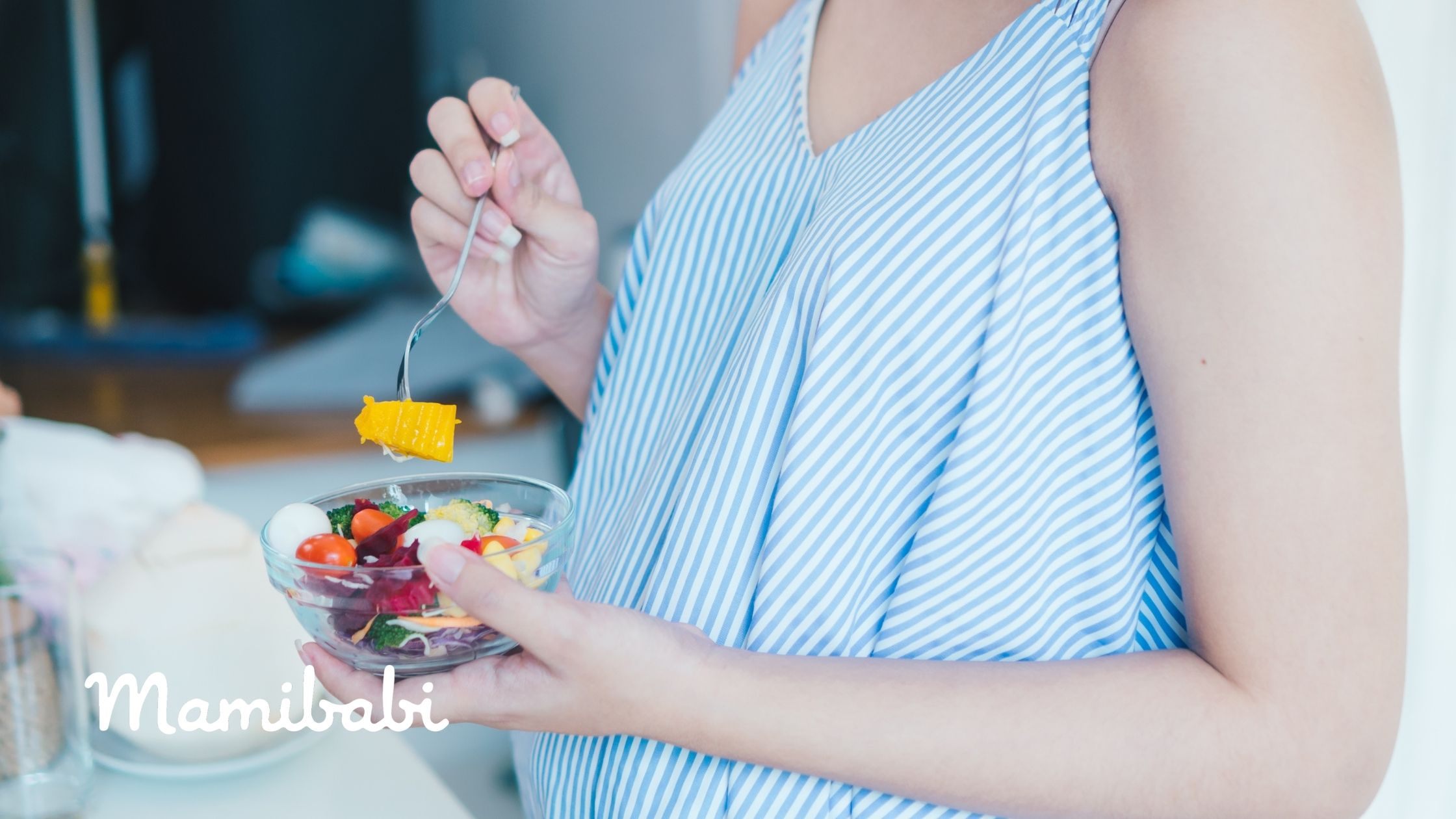 bà bầu nên ăn Cân bằng 4 nhóm chất thiết yếu