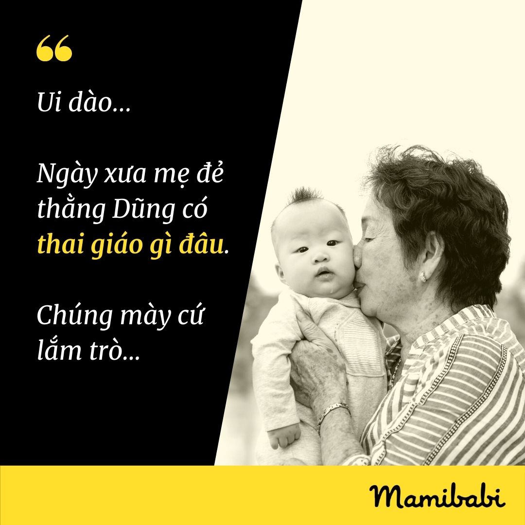 “Ui dào… Ngày xưa mẹ đẻ thằng Dũng có thai giáo gì đâu. Chúng mày cứ lắm trò”

Nếu biết trước sẽ cãi nhau với mẹ chồng về việc bầu bí thì ngay từ đầu em với chồng đã bảo nhau ra ở riêng các mẹ ạ. Em lấy chồng ngoài Hà Nội, mẹ chồng có mỗi chồng là con một, bà cũng là nhân viên nhà nước về hưu, cũng hiện đại, dễ tính. Hồi mới về làm dâu, gia đình lúc nào cũng vui vẻ. Lấy chồng mà em chẳng phải lo cơm nước, giặt giũ vì mẹ chồng làm hết. Lấy chồng được 1 năm, em mang bầu bé đầu lòng. Khỏi cần nói, mẹ chồng em vui ra mặt, bà mua đồ tẩm bổ cho em, cho cháu mỗi ngày. Em cũng nghĩ, cuộc sống thế là hoàn hảo rồi, mẹ chồng yêu chiều, các chị trong văn phòng ai cũng tấm tắc khen em có mẹ chồng tâm lý. Nhưng rồi em đã nhầm…

Mẹ nào sinh con chẳng muốn con mình sinh ra thông minh phỏng? Đây cũng là mối quan tâm hàng đầu của em khi mang bầu. Do đó mà em chẳng ngại đầu tư cho con những gì tốt nhất trong khả năng tài chính của hai vợ chồng, em lên mạng tìm hiểu các khoá học về thai giáo nhằm giúp con tương tác nhiều hơn với mẹ. Tuy nhiên, chuyện cũng từ đấy mà ra. Khi bắt đầu thai giáo cho con, em cũng mới thấm thía thế nào là mâu thuẫn mẹ chồng - nàng dâu. Bà tỏ ý muốn can thiệp vào toàn bộ quá trình bầu bí của em, từ việc ăn gì uống gì, không nên làm gì trong quá trình mang bầu.

Mỗi lần thấy em thực hành thai giáo cho con trên điện thoại, bà lại đi qua đi lại giọng mỉa mai: “Ui dào, mẹ thấy chúng mày cứ lắm chuyện, hồi tao đẻ thằng Dũng có giáo diếc gì đâu nó vẫn...thạc sĩ đấy thôi”, “Mẹ thấy con cứ nằm yên có khi tốt hơn, tập tành mấy bài vớ vẩn lợi đâu chả thấy… chỉ thấy hại”. Được 6 tháng trong lần đi siêu âm nghe đâu… ngày xưa có thai giáo gì đâu, con sinh ra bụ bẫm, khoẻ mạnh. Chúng nó cứ đi tin đâu mấy thứ vớ vẩn trên mạng”.

Chồng em đứng giữa hai phía cũng chả biết làm sao nên hai vợ chồng em thử “một lần chơi lớn cho bà trầm trồ”, chồng em thuyết phục được mẹ chồng tham gia quá trình thai giáo với em. 

Mới đầu em rủ bà cùng tham gia đọc sách cho bé, bà cũng định kiến lắm nhưng vì chồng em năn nỉ nhiều quá nên bà đành phải tham gia. Bà vẫn đọc cho bé hết cả câu chuyện 2-3 lần/tuần, em vừa để bà đọc, vừa nói với bà về việc tác dụng thường xuyên đọc sách cho bé trong bụng mẹ sẽ giúp bé có thể nhận biết được giọng nói của mọi người, khi sinh ra cháu cũng sẽ cảm nhận được giọng nói thân quen. Ngoài ra, em kết hợp thai giáo bằng âm nhạc, em cũng bật một số bản nhạc nhẹ nhàng ở phòng khách để cả ba mẹ con cùng nghe, khi nghe nhạc có lúc bé còn có phản ứng thú vị như “con đang lắng nghe” đó bằng cách chân tay con đạp nhiều hơn để mẹ biết bé đang muốn nói là con đang nghe đó. Dần đà bà cũng cảm nhận được và tham gia thai giáo với em nhiều hơn mỗi tối đó ạ, như vậy là vợ chồng em mừng lắm rồi.

Hôm nọ em thử tập thai giáo bằng cách cùng con chơi trò “ấn đẩy”, thấy cháu phản ứng lại bằng cách đạp vào chỗ mẹ vừa ấn, bà vui lắm, cứ cười rúc rích với bảo: “Sao kì diệu thế con, đúng là có tác dụng thật”. Sau nhiều lần tham gia thai tháo với em, mẹ chồng em thay đổi quan điểm hẳn các mẹ ạ hihi. Giờ mỗi tối hai mẹ con lại ngồi thai giáo cho con, hôm thì đọc sách, hôm thì nghe nhạc, có hôm bà đọc sách cho cháu, cháu đạp phản ứng bà vui lắm. 

Các mẹ ạ, chẳng có mẹ chồng nào xấu đâu ạ, các bà cũng vì lo cho con cho cháu mà đâm ra khó tính thôi ạ. Thay vì chê bà định kiến, hãy cùng rủ bà tham gia quá trình thai giáo để chứng thực, có khi bà sẽ đổi ý đó các mẹ. Nhân tiện các mẹ hỏi em tham gia khoá học thai giáo ở đâu, em thấy là chỉ cần dùng Mamibabi là đủ rồi ạ. App có sẵn đến 3,000 hoạt động, tha hồ lựa chọn, đủ cả lý thuyết và thực hành, không mất thời gian nhiều đâu các mẹ nha.