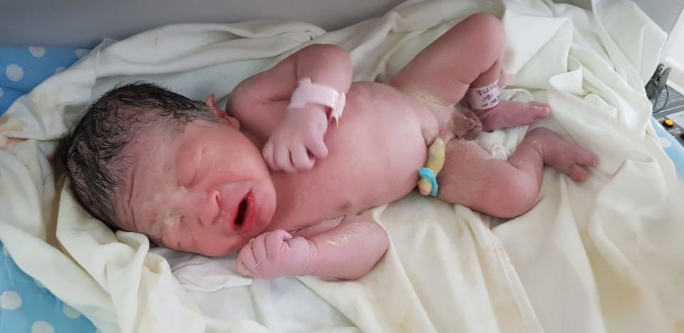Em cán đích thành công vào 39w 4d rùi các mom ơi. Chúc các mom đi sau cũng cán đích thành công như e ạ. Cảm ơn mamibabi rất rất rất là nhiều đã giúp mẹ con em thai giáo ạ 😘