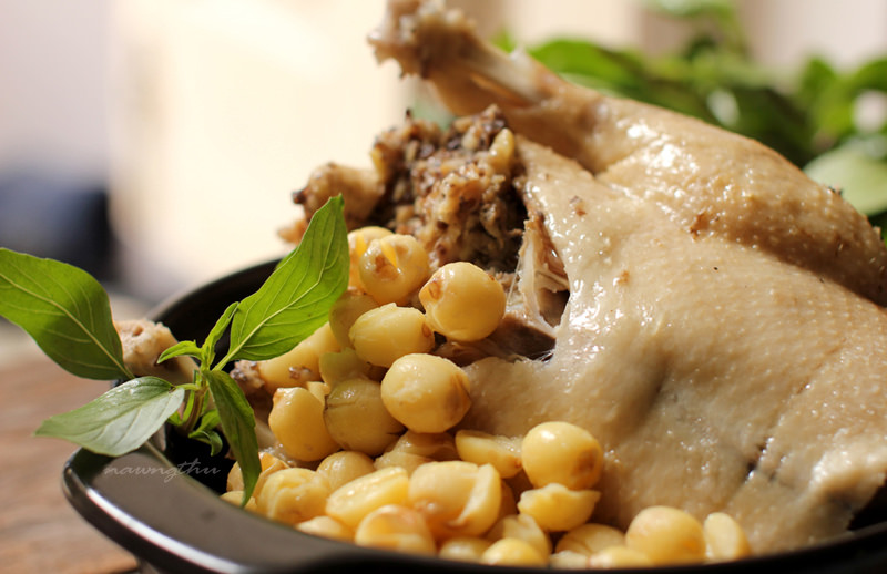 thịt vịt hầm hạt sen món ngon cho bà bầu 3 tháng cuối