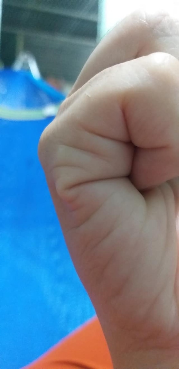 ...mọi người xem thử Phải chăng mình không thể làm bà nội hix. Hai cô công chúa rồi.