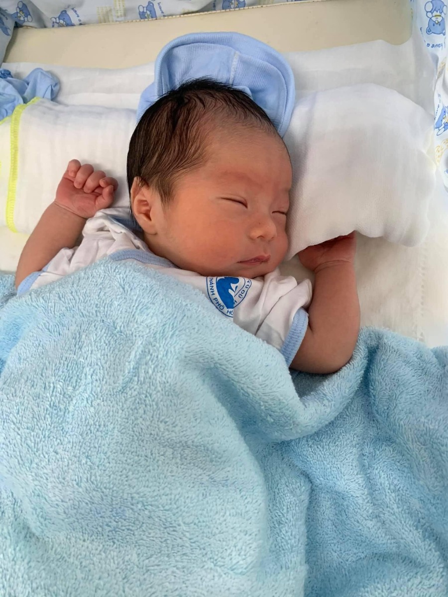 Nhà cháu cán đích thành công rồi ạ
Chúc các mẹ sớm về đích nha 😍
