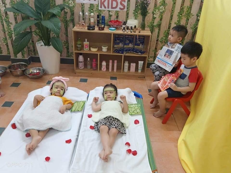 Đi spa giảm stress hoy các mẹ ơi...
Thấy kute quá nên e đăng 🤣