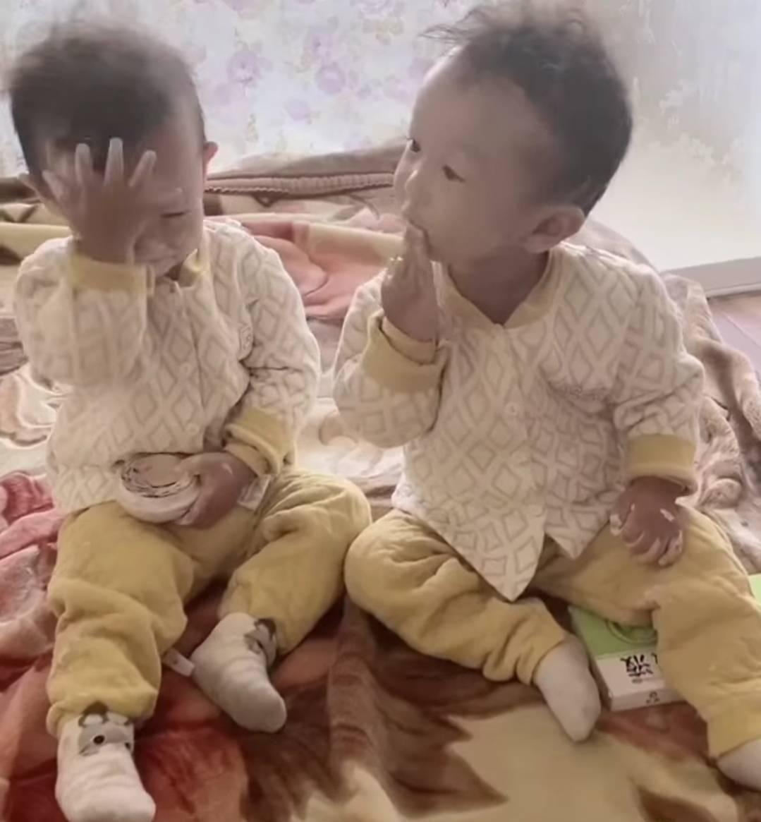Con của các mom đã đạt đến tầm "vũ trụ" này chưa...!