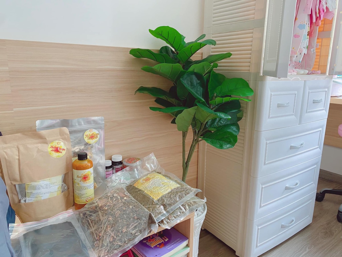 Cho mẹ con khoe gia tài cái nữa mẹ con đi đẻ nha mấy cô mấy dì 😆😆 
Nay mẹ con dọn dẹp chuẩn bị xong hết rồi 😍