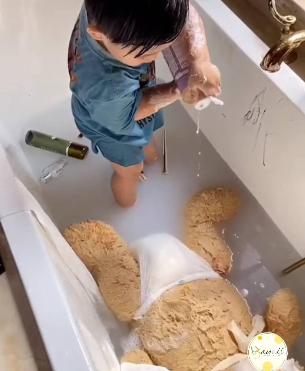 Con của các mom đã đạt đến tầm "vũ trụ" này chưa...!