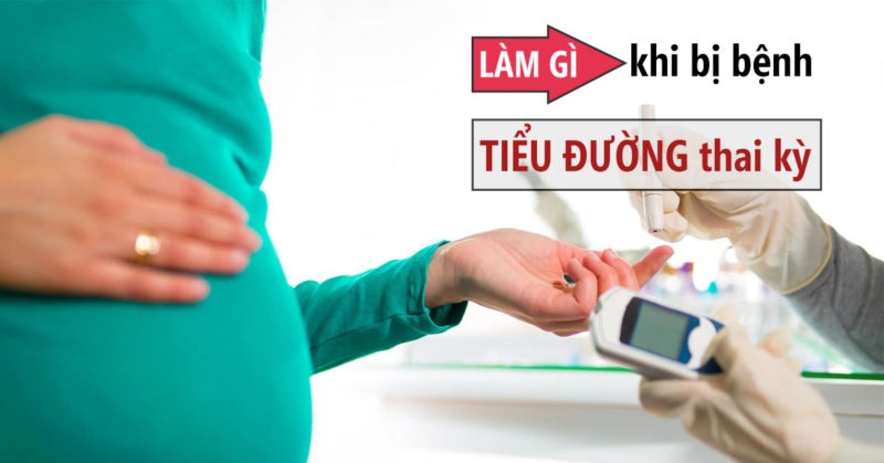 Hiểu về TĐTK

👌 Làm sao giúp giảm lo lắng
Khi vừa mới được bác sỹ báo là có bệnh Tiểu Đường Thai Kỳ, rất nhiều người Mẹ cảm thấy lo lắng. Không biết là tạo sao bị bệnh? Không biết là em bé có sao không? Không biết là bây giờ ăn gì để giảm bệnh? Và cảm thấy chán nản vì có bầu là mệt mỏi rồi bây giờ phải ăn kiêng và tập thể dục nữa, rất cực quá.

Đầu tiên là các bạn nên mừng là đã khám ra bệnh. Có nhiều Bà Mẹ có bệnh nhưng mà không đủ điều kiện để khám bác sỹ nên không biết có bệnh mà trị.

Điều thứ nhì là các bạn đừng buồn vì bệnh TĐTK hoàn toàn có thể trị được. Bạn sẽ sinh em bé bình thường và khoẻ mạnh nếu nghe theo lời bác sỹ. Có rất nhiều bệnh khác không trị được, mà bệnh TĐTK là loại trị được nên bạn nên vui mừng.

Điều thứ ba là bệnh TĐTK sẽ dạy cho bạn một cách ăn uống bổ dưỡng. Qua cách an uống này, bạn có thể áp dụng sau khi sinh và có thể tăng sức khoẻ lâu dày. Thậm chí, nếu bạn xây dựng thói quen ăn giảm tinh bột và tập thể dục thường xuyên thì sức khoẻ sau này của bạn sẽ có thể tốt hơn là những người không bị bệnh.

👌 Bệnh TĐTK là gì?

Khi bạn ăn đồ ăn, đồ ăn sẽ được chuyển hóa thành glucose (đường trong máu) cung cấp năng lượng cho người mẹ. Em bé lớn lên sẽ hấp thụ glucose từ thức ăn của mẹ. Trong giai đoạn cuối của thai kỳ, cơ thể người mẹ không hấp thụ nhiều glucose để ưu tiên cung cấp glucose cho em bé. Em bé có thể sử dụng glucose làm năng lượng để phát triển. Vì người mẹ không hấp thụ nhiều glucose, glucose tồn tại lâu hơn trong máu và do đó làm tăng số đo glucose trong máu của người mẹ.A

👌 Khi đã có bệnh TĐTK,thì nên giữ đường trong máu bao nhiêu là an toàn?
Hiệp hội Tiểu đường Hoa Kỳ khuyên nên giữ lượng đường trong máu trong các phạm vi sau:

Lúc đói <5,3mmol / L (95 / mg / dl)
1 giờ sau khi ăn  <7,8mmol / L (140mg / dl)
2 giờ sau khi ăn <6,7mmol / L (120 mg / dl)
Nếu cao hơn chỉ số thì bạn nên ăn uống giảm tinh bột và tập dục mỗi ngày 30 phút.

👌 Tại bệnh viện, thử máu lần đầu là thế nào?
Bệnh tiểu đường thai kỳ là khi đường huyết của bạn tăng cao hơn bình thường. Khi bạn đi khám bác sỹ, họ sẽ cho bạn uống một ly nước ngọt để thử đường trong máu.

Xét nghiệm này được thực hiện trong khoảng 24-28 tuần sau khi có thai. Đối với phụ nữ có tiền sử gia đình mắc bệnh tiểu đường, xét nghiệm có thể được thực hiện trong ba tháng đầu sau khi có thai.

Sau khi uống ly đường 75 hoặc 100g đường (tuỳ chổ), họ sẽ lấy máu 3 lần để xem chỉ số đường trong máu. Nếu chỉ số cao hơn mức cho phép, thì bạn có bệnh tiểu đường thai kỳ.

Có bệnh (vượt 1 trong 3 chỉ số nếu uống 75g đường, vượt 2 trong 3 chỉ số nếu uống 100g đường)
Đói	>5,3 mmol/L (95mg/dL)
Sau 1 giờ ăn	>10,0 mmol/L (180mg/dL)
Sau 2 giờ ăn 	>8,6mmol/L (155mg/dL)

Đây là chỉ số để chuẩn bệnh. Dung nạp tại bệnh viện thì lượng đường cao trong dung nạp nên thường là đường lên cao và nhanh, nên chỉ số chuẩn bệnh là cao hơn chỉ số mình sẽ theo dỗi tại nhà. Tại nhà chỉ số đói là <5,3, sau 1giờ <7,8, và sau 2giờ là dưới <6,7 là tốt.

👌 Chỉ số của tôi có cao quá không?
Sau khi dung nạp, bác sỹ sẽ đưa ra 3 chỉ số. Nếu uống 75g đường, thì 1 trong 3 chỉ số vượt là có TĐTK.

Khi mới biết có TĐTK cũng đừng buồn quá. 80% phụ nữ TĐTK sau khi bắt đầu ăn kiêng và tập thể dục mỗi ngày 30 phút sẽ có thể giảm đường trong máu và không cần tiêm insulin.

Khi bạn về nhà bắt đầu chỉnh sữa, cách giảm đường trong máu hiệu quá nhất là ăn kiêng. Một ngày bạn ăn 3 buổi chính. Trong buổi chính thì ăn 1/2 chén cơm, 2 chén rau, và 1-2 chén chất đạm (thịt/cá/trứng/đậu hủ/hải sản). Cá thì không ăn cá biển lớn vì có thuỷ ngân. Bạn có thể ăn thêm 3 buổi phụ. Buổi phụ có thể ăn 1 tô canh rau thịt/cá, hoặc một dĩatrứng xào rau, 1 dĩa xà lách thịt/cá). Và hạn chế ăn đồ ngọt và uống đồ ngọt. Lưu ý nếu bạn có tiêm insulin thì không nên giảm tinh bột quá nhanh, liều thuốc dư làm đường hạ thấp, nguy hiểm.

Cách giảm đường trong máu thứ nhì là mỗi ngày tập thể dục 30 phút (NẾU CƠ THỂ CHO PHÉP). Có thể đi bộ hoặc xem phim yoga ở nhà và tập theo.

Cách giảm đường thứ 3 là ngủ đủ 8 tiếng mỗi ngày và cố gắng tâm trí không bị căng thẳng.

Bạn nhớ là mua máy đo đường về đo ở nhà trước và sau buổi ăn để thực sự là quản lý đường trong máu. Khi do đường trong ở nhà, chỉ số lúc đói <5,3mmol/L (95mg/dL), sau 1giờ< 7,8 (140mg/dL), và sau 2 giờ< 6,7 (120mg/dL). 

TĐTK là trong tầm quản lý của bạn. Bạn sẽ thành công. Sau khi ăn kiêng và tập thể dục thì sức khoẻ của bạn sẽ tốt hơn trước, sinh dễ hơn. Ngoài ra thì TĐTK ăn uống rất khoa học và dinh dưỡng, sẽ đầy đủ dinh đưỡng trong rau và chất đạm cho em bé. Bạn cố lên nhé.

👌 Thử lại lần 2, có dung nạp lại không?
Bạn lưu ý nhé, có nhiều nơi họ cho dung nạp rất nhiều lần, không tốt cho cơ thể và kết quả không chuẩn và yêu cầu Mẹ Bầu tiêm insulin khi không cần thiết.

American Diabetes Association của Mỹ khuyến là dung nạp trong thai kỳ chỉ 1-2 lần tuỳ theo phương pháp.

Nếu dung nạp 75g hoặc 100g đường thì chỉ dung nạp 1 lần
Nếu dung nạp 50g đường lần 1 thì có thể dung nạp lại lần 2

Các bạn lưu ý là nếu dung nạp 75g hoặc 100g đường lần đầu thì lần sau lại khám là không dung nạp lại nhé. Lý do là lần 1 là để chuẩn bệnh, nếu đã có bệnh thì về ăn kiêng. Sau thời gian ăn kiêng 1-2 tuần thì đi khám lại để xem ăn kiêng có hiệu quả không. Khoảng 80% phụ nữ TĐTK có thể sử dụng ăn kiêng và tập thể dục đễ hạ đường và không cần tiêm.

Đi khám lại lần thứ 2 sau thì bạn đi chổ nào mà không cho dung nạp lại nhé. Đi khám chổ nào mà cho bạn ăn đồ ăn rồi thử lại. Bạn lưu ý:

Vì bạn đã về nhà ăn kiêng 1-2 tuần nay. Lúc uống đường nhiều lại thì đường trong máu sẽ tăng rất cao.
Có một số nơi họ yêu cầu tiêm insulin vì họ cho dung nạp lại lần thứ 2. Trong trường hợp này thì bạn đi bác sỹ chổ khác, chổ nào mà cho ăn đồ ăn (không uống nước đường) rồi thử lại

Lưu ý là nếu bạn đã ăn kiêng 1-2 tuần nay ở nhà và giảm tinh bột, nếu họ cho bạn đi ăn ở ngoài rồi trở lại khám thì ăn gì mà ý tinh bột, nhiều chất đạm (thịt/cá/trứng/đậu hủ/hải sản –không ăn cá biển lớn vì có thuỷ ngân), và nhiều rau như bạn ăn ở nhà. Có thể mang theo 1 phần đồ ăn ở nhà làm sẵn. Đừng ăn 1 tô phở/hủ tiếu lớn rồi thử máu lại. Chỉ số sẽ tăng rất cao.

👌 Phương pháp 1: Dung nạp đường 75g. Chỉ dung nạp 1 lần.
Không ăn đồ ăn qua đêm
Sáng lúc đói – lấy máu do 1 lần máu
Uống 75 gram đường nước dung nạp
Sau 1 giờ, lấy máu do lần thứ nhì
Sau 2 giờ, lấy máu do lần thứ 3
Nếu 1 trong 3 chỉ số vượt là có TĐTK
Đói >5.1mmol/L (92mg/dL)
Sau 1 giờ > 10.0mmol/L (180mg/dL)
Sau 2 giờ > 8.5mmol/L (153mg/dL)

👌 Phương pháp 2: Dung nạp đường 50g. Nếu vượt thì dung nạp lại lần thứ 2 với 100g.
Lần một là uống một cốc đường 50g ( không cần phải nhịn đói qua đêm). Không cần lấy máu và do đường trong máu trước khi uống.

Sau 1 giờ, lấy máu để do đường trong máu. Nếu đường trong máu >7.8mmol/L (130mg/dL) thì trở lại ngày khác để đo dung nạp lại
Lần thứ nhì trở lại nhịn ăn qua đêm
Trước khi uống thì do đường trong máu lúc đói
Uống 100g
- Đo đường trong máu sau 1 giờ
- Đo đường trong máu sau 2 giờ

Có bệnh TĐTK khi 2 trong 3 chỉ số vượt:
- Đói >5.1mmol/L (92mg/dL)
- Sau 1 giờ > 10.0mmol/L (180mg/dL)
- Sau 2 giờ > 8.5mmol/L (153mg/dL)

👌 Tại sao tôi ăn kiêng mà đường lúc đói vẫn cao? (Hiện Tượng Bình Minh)
Có một số mẹ bầu ăn uống rất là kiêng, mà đường trong máu buổi sáng lúc đói vẫn rất cao. Còn các buổi còn lại thì đo bình thường.

Hiện tượng bình minh là một hiện tượng tự nhiên xảy ra với tất cả mọi người. Vào buổi sáng, cơ thể bạn cho ra các loại hốc môn (cortisol, glucagon, norephedrine) để giúp bạn thức dậy. Đường trong máu sẽ tăng lên để bạn có năng lượng mà bước ra khỏi giường ngủ (nếu không sẽ “nướng” hoài luôn). Ở người bình thường, khi đường trong máu tăng, thì cơ thể sẽ tự cho ra insulin. Và insulin sẽ hoạt động để hạ đường huyết xuống mức bình thường. Phụ nữ bệnh TĐTK vẫn cho ra insulin nhưng cơ thể không sử dụng insulin để hạ đường trong máu được nhiều, nên đường trong máu vẫn cao.

Bạn nên:

- Ăn một bữa tối sớm hơn. Khoảng 6-7 giờ chiều. Ăn sớm hơn thì đường buổi sáng sẽ hạ nhiều hơn. Buổi tối thì nên ăn ít nhất tinh trong ngày bột nếu đường trong máu buổi sáng cao.
- Tập thể dục sau bữa tối để xuống đường buổi sáng.
- Nếu bạn đói và cần ăn một thứ gì trước khi đi ngủ, thì ăn gì mà ít tinh bột (thí dụ: 1 chén canh thịt, 1 quả trứng luộc, 1 miếng phô mai, 1 chén đậu hủ xào rau).
- Nếu đường trong máu buổi sáng cao thì ăn buổi sáng ít tinh bột hơn. Bạn có thể đổi qua ăn 1/2 chén yến mạch thay cơm. Yến mạch loại nguyên hạt (không ăn loạt đã cán nát nhỏ). Nếu đường vẫn cao thì hạn chế tinh bột xuống 15 gram (là 1/3 chén cơm, 1/3 chén bánh phở, 1/3 chén hủ tiếu). Tăng rau, thịt/cá/trứng/đậu hủ/hải sản. Không ăn cá biển lớn vì có thuỷ ngân. Và nếu bạn đang tiêm insulin thì nên xin phép bác sỹ giảm liều trươc khi giảm tinh bột (nếu không thì đường huyết sẽ hạ nguy hiểm).
- Nếu bạn đang sử dụng insulin: thì tiêm vào giờ đi ngủ thay vì giờ ăn tối.

👌 Lúc đi thử nghiệm, nếu chỉ gần vượt, mà chưa vượt, thì có cần phải ăn kiêng và đo đường tại nhà không?

Nếu chỉ gần vượt mà chưa vượt là rối loạn đường huyết. Nên tốt nhất để thật sự bảo vệ sức khoẻ cho con thì bạn cũng nên ăn kiêng. Vì ăn kiêng giảm tinh bột thì hoàn toàn không có gì hại. Không bỏ hoàn toàn mà chỉ giảm xuống 1/2 -1 chén cơm trong 1 buổi ăn (tuỳ mức đường trong máu của bạn cho phép). Tinh bột không có nhiều dinh dưỡng nên giảm cũng không có gì hại. Dinh dưỡng nằm ở rau và chất đạm và chất béo tốt. Những thứ này bạn có thể ăn thoải mái.

Về việc đo đường trong máu thì bạn cũng nên đo trong một thời gian để xem chỉ số có trong mức cho phép không: <5,3mmol/L, và 1h< 7,8 và 2h dưới 6,7. Nếu chỉ số trong mức thì sau vài tuần theo dỗi, bạn có thể mỗi ngày bạn chỉ cần đo 2 lần: trước và sau buổi ăn lớn nhất trong ngày.
Cố lên nhé bạn.

👌 Chỉ số HbA1c là gì?
Chỉ số glucose là chỉ số đường trong máu ngay lúc bây giờ. Chỉ số HbA1c là mức độ đường trong máu trung bình trong 3 tháng vừa qua. Các Mẹ Bầu lưu ý:

Theo chính phủ Anh, khi bạn có thai thì chỉ số HbA1c không nên sử dụng để chuẩn đoán bệnh TĐTK. Để chuẩn đoán bệnh cho chuẩn thì cần dung nạp.
Sau đó thì bạn đo đường trong máu tại nhà sau khi ăn mỗi ngày để xem đường có trong mức cho phép không (đói <5,3, 1h<7,8, sau 2h<6,7mmol/L). Muống biết máy ở nhà có chuẩn không thì mang ra nhà thuốc tây đo cùng với máy của họ.

👌 Ai có nguy cơ?
Ước tính có khoảng 6% tất cả các trường hợp mang thai dẫn đến TĐTK. Những người có nguy cơ cao bao gồm:

- Gia đình có tiền sử bệnh tiểu đường
- Thai kỳ trước đã có bệnh tiểu đường
- Trên 35 tuổi
- Á châu, bao gồm người Việt

Các phương pháp điều trị cho bệnh tiểu đường thai kỳ là gì?
Đầu tiên là thay đổi thói quen ăn uống và tăng tập thể dục. Khoảng 75% mẹ bầu có thể kiểm soát bệnh tiểu đường thai kỳ của họ thông qua các phương pháp này. Khoảng 25% cần điều trị bằng insulin.

👌 Khi nào bạn nên đi xét nghiệm?
Xét nghiệm thường được thực hiện vào tuần 24-28 của thai kỳ vì đó là giai đoạn đường huyết có xu hướng tăng ở phụ nữ mang thai
Tuy nhiên, nếu bạn có tiền sử gia đình mắc bệnh tiểu đường, thì bác sĩ có thể kiểm tra bạn trong ba tháng đầu.

👌 TĐTK có thể làm hại cho sức khoẻ em bé như thế nào?
Nguy cơ trước mắt trong trước khi sinh:

- Nguy cơ sinh em bé lớn. Do đường trong máu cao, tuyến tụy của em bé sẽ tiết ra thêm insulin. Insulin là một hormone lưu trữ năng lượng. Như vậy, em bé có nguy cơ tăng cân và trở thành một em bé nặng cân quá độ
- Biến chứng trong quá trình sinh đẻ. Có một em bé lớn có thể dẫn đến các biến chứng trong khi sinh. Ví dụ, vai của em bé có thể vướng lúc sinh dẫn đến gãy xương.
- Trong một số trường hợp hiếm, em bé quá lớn làm trì hoãn quá trình sinh để và bị thiếu oxy.
- Vì những lý do này, các bác sĩ thường khuyên nên mổ đẻ khoảng tuần thứ 38 để giảm rủi ro biến chứng.
- Em bé bị hạ đường huyết sau khi sinh. Điều này là do tuyến tụy của em bé đã tiết ra thêm insulin để đối phó với lượng đường trong máu cao của người mẹ. Nhưng sau khi sinh, em bé không còn được cung cấp máu của người mẹ. Lượng insulin dư thừa của em bé khiến lượng đường trong máu giảm đi. Điều này không quá nguy hiểm nếu được bác sỹ theo dỗi. Nhưng em bé có thể phải ở lại bệnh viện thêm vài ngày.

Nguy cơ lâu dài sau khi em bé lớn lên:

Lâu dài khi bé lớn lên thì bé có nguy cơ bệnh béo phì
Em bé tăng nguy cơ bị bệnh tiểu đường loại 2 sau khi lớn lên

👌 Bệnh TĐTK có ảnh hưởng gì đến sức khoẻ của người Mẹ?
- Tăng nguy cơ sau này người mẹ có bệnh tiểu đường loại 2. Theo CDC, 50% bà mẹ bệnh TĐTK sau này sẽ phát bệnh tiểu đường loại 2.
- Tăng nguy cơ bệnh TĐTK cho thai kỳ sau

👌 Khi đường lên cao thì có triệu chứng gì?
Các triệu chứng khi đường lên cao:
- Khát nước
- Đi tiểu nhiều
- Mệt mỏi
- Yếu sức
- Đói bụng

Các bạn lưu ý đây khi có thai có nhiều việc có thể đưa đến triệu chứng như trên. Và nhiều khi đường trong máu cao mà cũng không có triệu chứng gì. Nên cách tốt nhất để biết là đường trong máu có lên không thì bạn nên mua máy về nhà đo trước và sau buổi ăn.