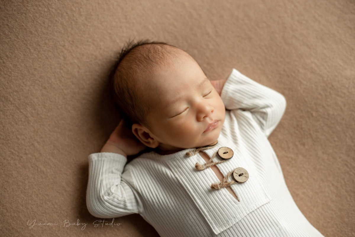 Ngắm zai đẹp đi các mẹ 😂 có mom nào cũng thích ngắm ảnh các bé giống em ko, thấy bảo đây cũng là 1 hình thức thai giáo