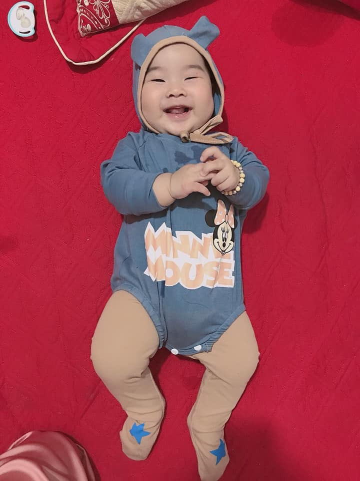 Chuột tập lẫy, thỉnh thoảng sml tí thôi
Các cô chú đoán xem con là trai hay gái ạ
