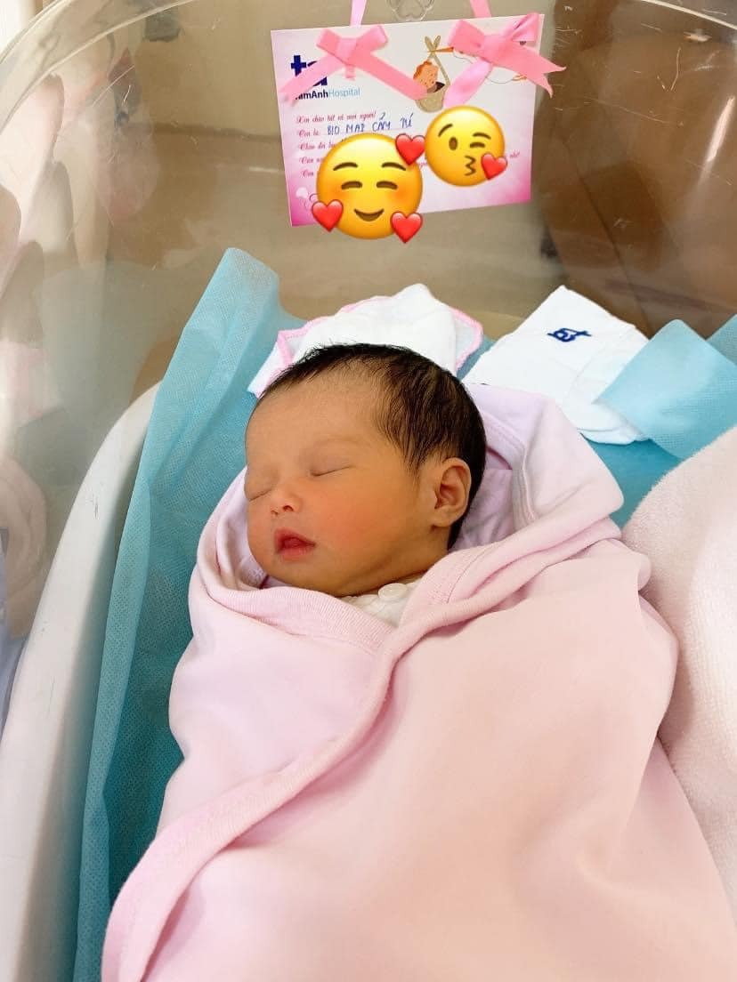 IVF tại bệnh viện Tâm Anh

Kết thúc một hành trình rất dài tại Tâm Anh, mình rất hài lòng và hạnh phúc! 

- Gần 1 năm theo IVF tại IVF Tâm Anh 
- 9 tháng theo dõi thai kỳ tại Khoa sản 
- Sinh bé và lưu viện 

Cảm ơn Tâm Anh, nơi mang lại hạnh phúc được làm mẹ cho người hiếm muộn 10 năm như mình!