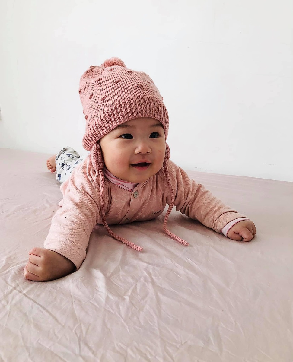 Thành quả lớn nhất năm 2020 của 2 vợ chồng ❤️😝👨‍👩‍👧‍👦😍
Đang cho chơi tập lăn quay lật các bác ạ 😹😹