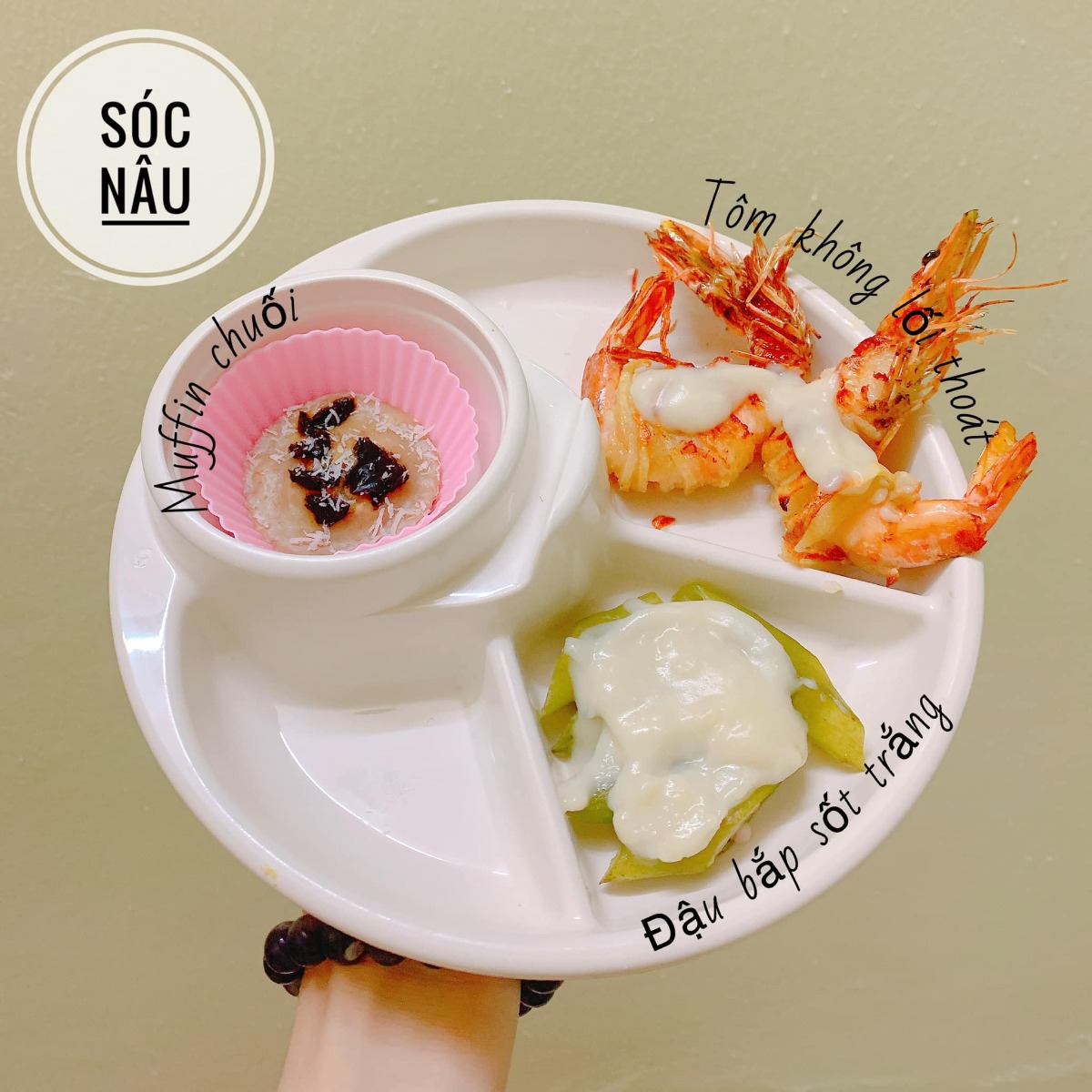 ❌❌❌ THỰC ĐƠN BLW CHO BÉ 8M+ ❌❌❌

Mình đã trải qua giai đoạn ăn dặm cho con. Và thành quả của mình là có 1 em bé rất mê ăn, ăn cả Thế Giới. 

👉Với mình thì ăn dặm BLW thật sự rất tuyệt vời. 
✅Giúp con tự lập
✅Giúp con học được kĩ năng vận động tinh rất tốt
✅Con được tự do khám phá
✅Hơn hết là con cảm nhận được mình đc tôn trọng trong ăn uống 
Và rất nhiều điều tuyệt vời nữa.........

BLW bé có thể thời gian đầu con ăn ít hơn các bạn ăn đút 1 chút. Mẹ có thể sẽ lo lắng 1 chút. Nhưng các mẹ hãy yên tâm nha. Mình có 1 em bé đã 13m rồi. Con ăn BLW hoàn toàn tới 11m và con phát triển rất tốt các mẹ nhé. Thậm chí là con đi học khi 11m được cô khen ăn còn tốt hơn nhiều bạn lớn hơn đó ạ.

🚫Ảnh có thể không đẹp, không long lanh. Nhưng cũng là tâm huyết là tình yêu của 1 người mẹ dành cho con. Mình chia sẻ với các mom để các mom có động lực hơn, kiên trì hơn nếu em bé nhà các mom đang theo BLW.