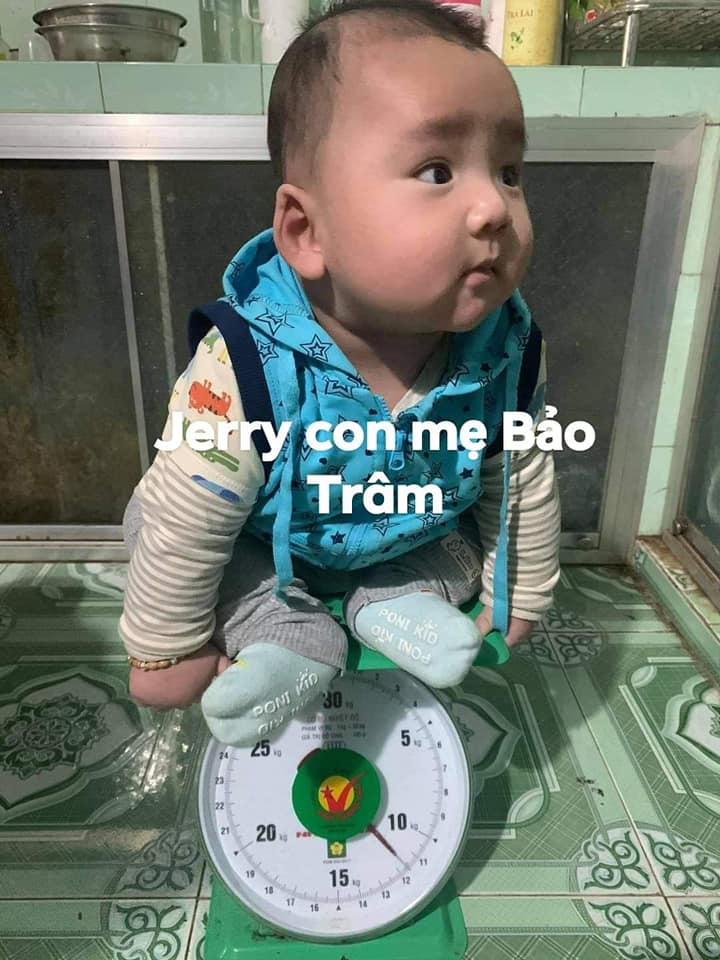 Con là Jerry_5m: 11,5kg. 72cm
Hôm nay lại lên thớt😂
Ai xin vía cục cưng nhà e k. ngủ từ 9h tối-7h sáng , chơi ngoan , ti giỏi ..
