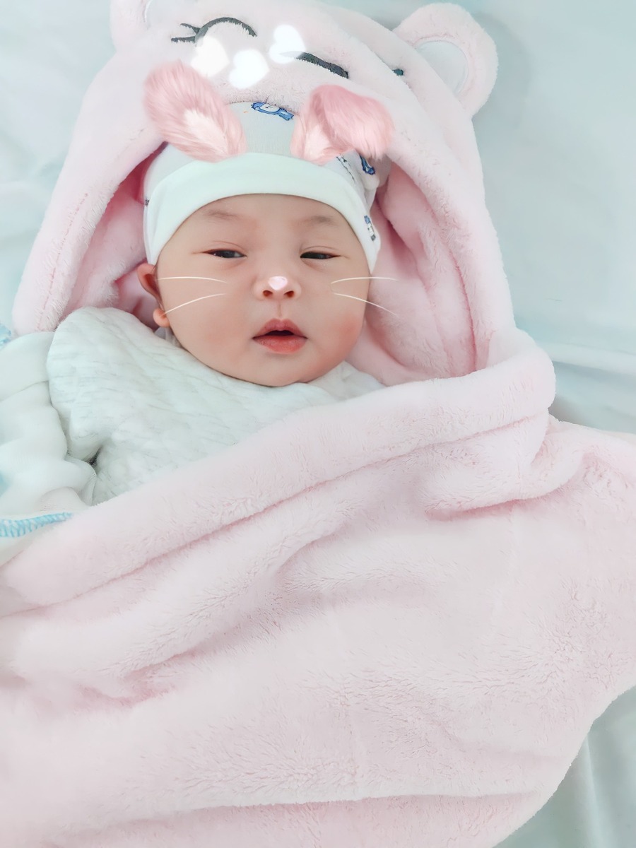 Cuộc sống của em chính thức bước sang màu vàng các bác ạ, năm nay  thưởng tết to đùng