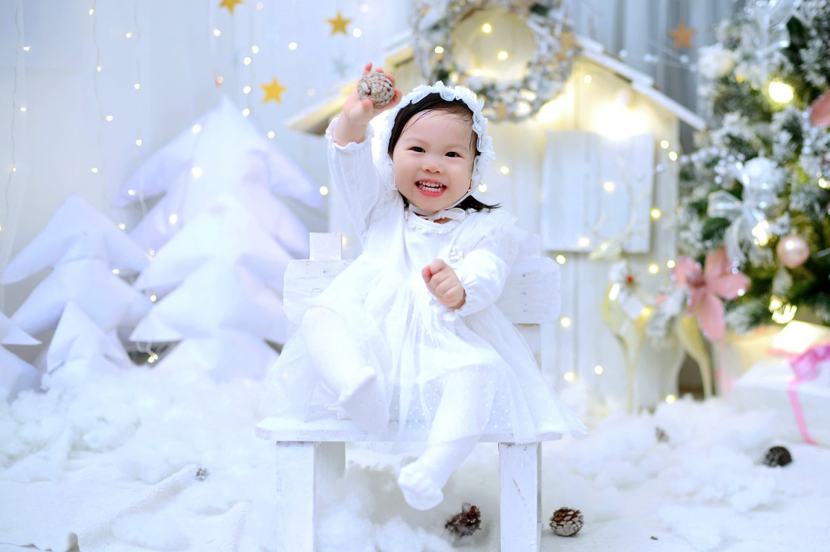 Ngắm ảnh các con đi các mẹ ơi, thai giáo mỹ thuật đấy ạ, ảnh em thuổng trên mạng thôi, cute quá