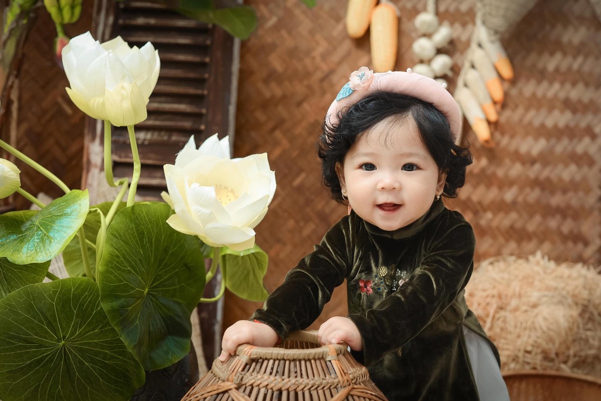 Ngắm ảnh các con đi các mẹ ơi, thai giáo mỹ thuật đấy ạ, ảnh em thuổng trên mạng thôi, cute quá