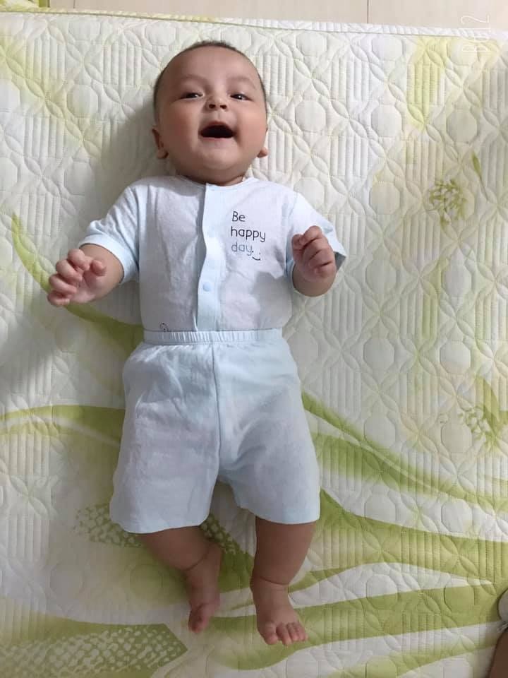 Con chúc cả nhà năm mới khỏe khoắn bụ bẫm ạ. Cảm ơn mamibabi nhà mình nhiều nhiều nha