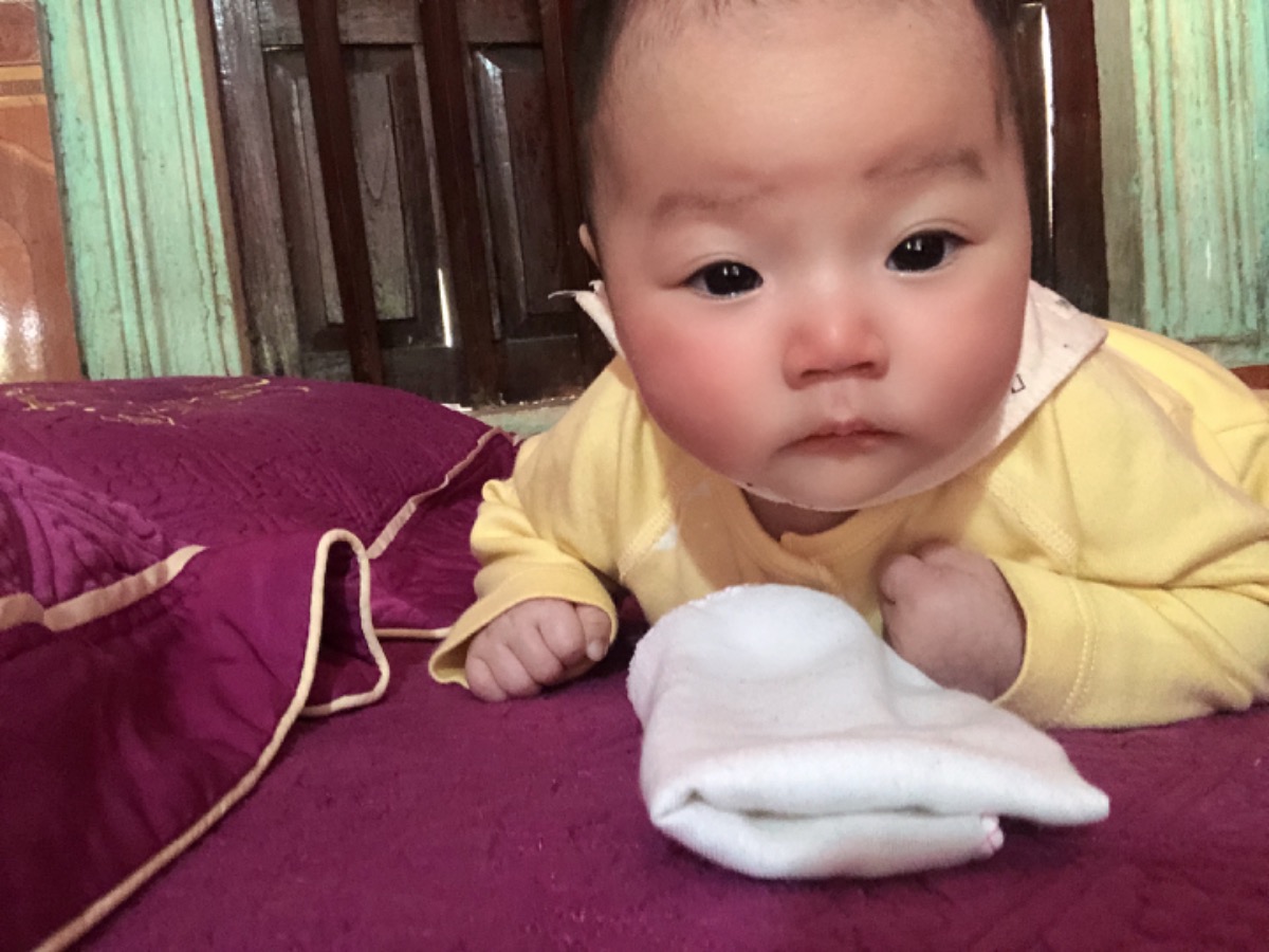 E bé 2m21d ☺️☺️☺️☺️☺️ Yêu thương 🐙 mẹ sẽ luôn đồng hành cùng con❤️