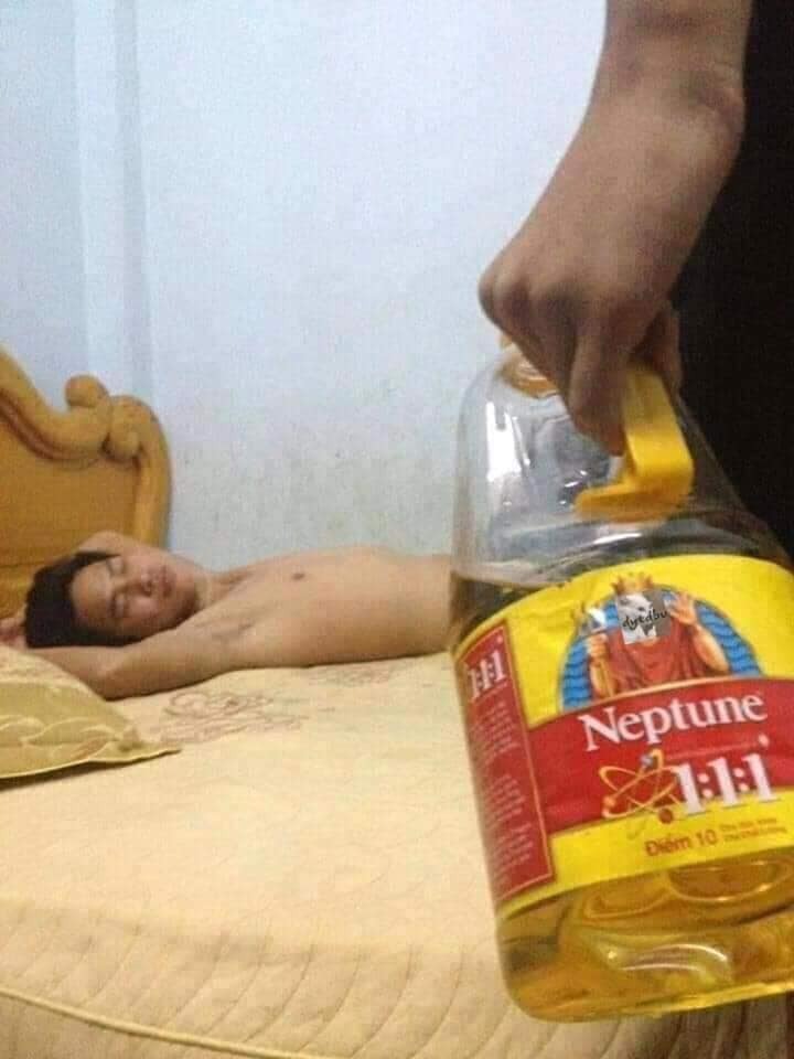 Vui chút kaka Bạn bè ở chung hay cảnh giác 😥