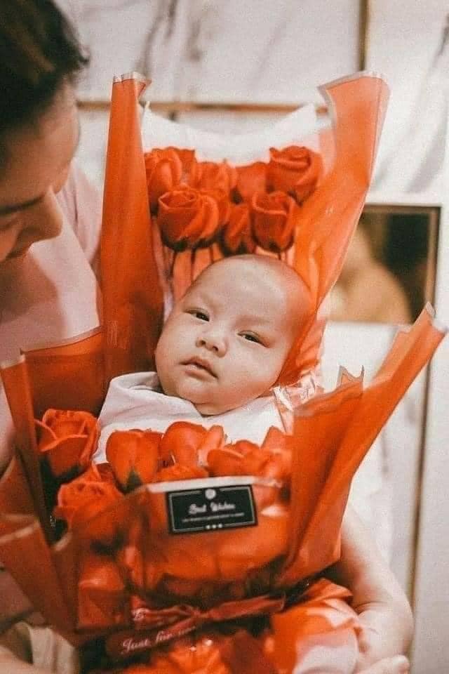 Quà 8/3 thiết thực cho các chị em 😑