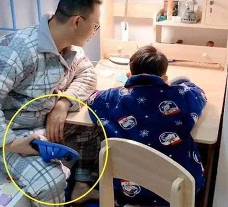 Chân dung các vị phụ huynh đã thấm nhuần chữ "Nhẫn":))) PHẢI THẬT BÌNH TĨNH KHI DẠY CON HỌC 😂