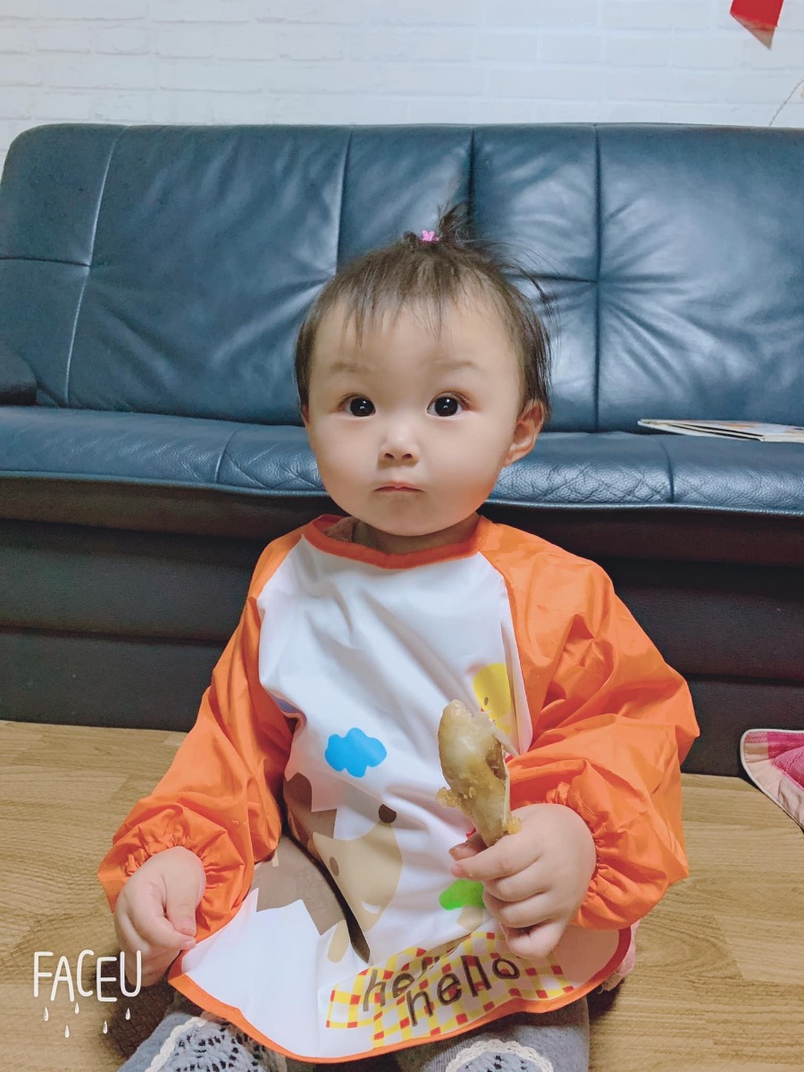 Chuyên mục nuôi con chứ không phải nuôi heo mà động tý hỏi bao nhiêu kg , bé quá ! Cháu nhà nọ nhà kia bụ bẫm chân Tay mấy ngấn . Nghĩ mà ghét , đừng ai dạy người mẹ cách nuôi con . Con gái em hơn 16 tháng cao hơn 80cm nặng 13kg theo bảng phát triển của trẻ nhỏ là phát triển bt . Bực mình quá cả nhà ơi , mọi người vào tâm sự chia sẻ vs em đi 🙃🙃🙃
