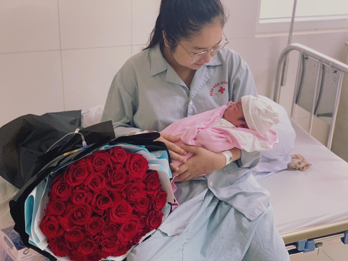 Thành quả sau 14 tháng bên nhau của vợ chồng em cả nhà chúc mừng em đi ạ 🥰🥰🥰🥰