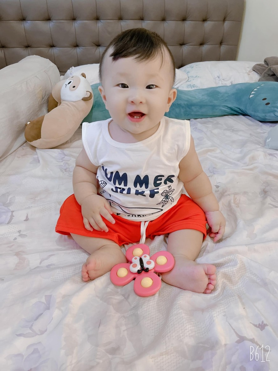 Chơi vận động sớm với tớ đi các bạn ơi, còn bạn nào chưa ngồi đc ko nạ