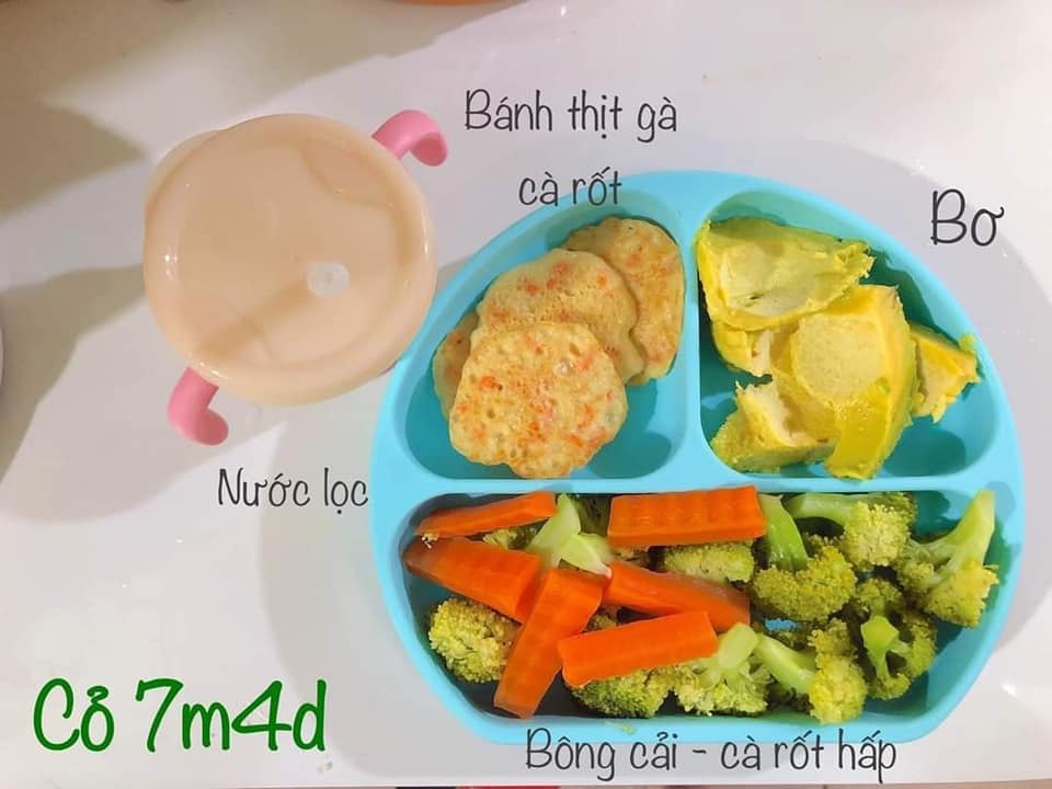 Thực đơn blw chi bé 7m đầy đủ đinh dưỡng cũng như tinh bột của bé Cỏ, mời mẹ tham khảo thêm ở đây nhé: https://mamibabi.com.vn/thuc-don-an-dam?type=5