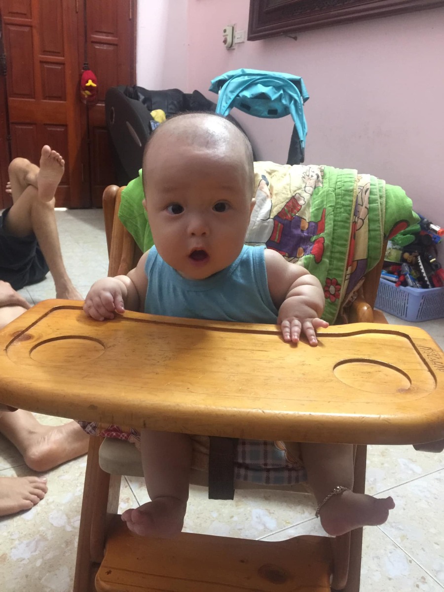 Tiểu nhị đâu, cho rượu thịt lên đi 🤣
Ct ăn dặm trên app ổn lắm các mẹ nhé, mẹ cháu đảm bảo