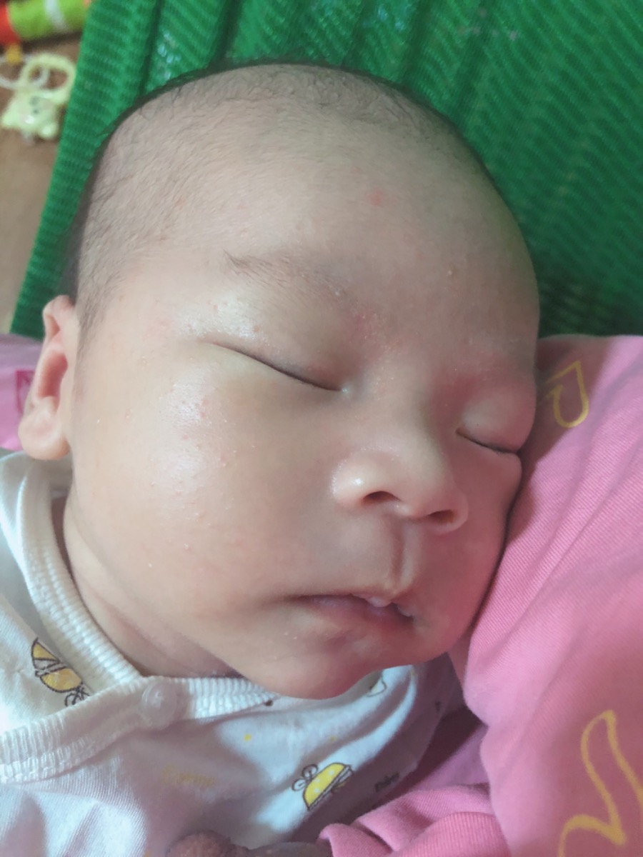 E sinh đk 1 tháng giờ ms ngoi lên chào các mom. Cảm ơn app mamibabi đã giúp e suất quá trình thai giáo. E cho nghe nhạc và đọc kể chuyện nhiều nên giờ sinh ra bé hay cười mà cũg khoái nghe đọc kể chuyện lắm nhé các mom, mỗi lần hát là hắn cười tít🤣🤣🤣