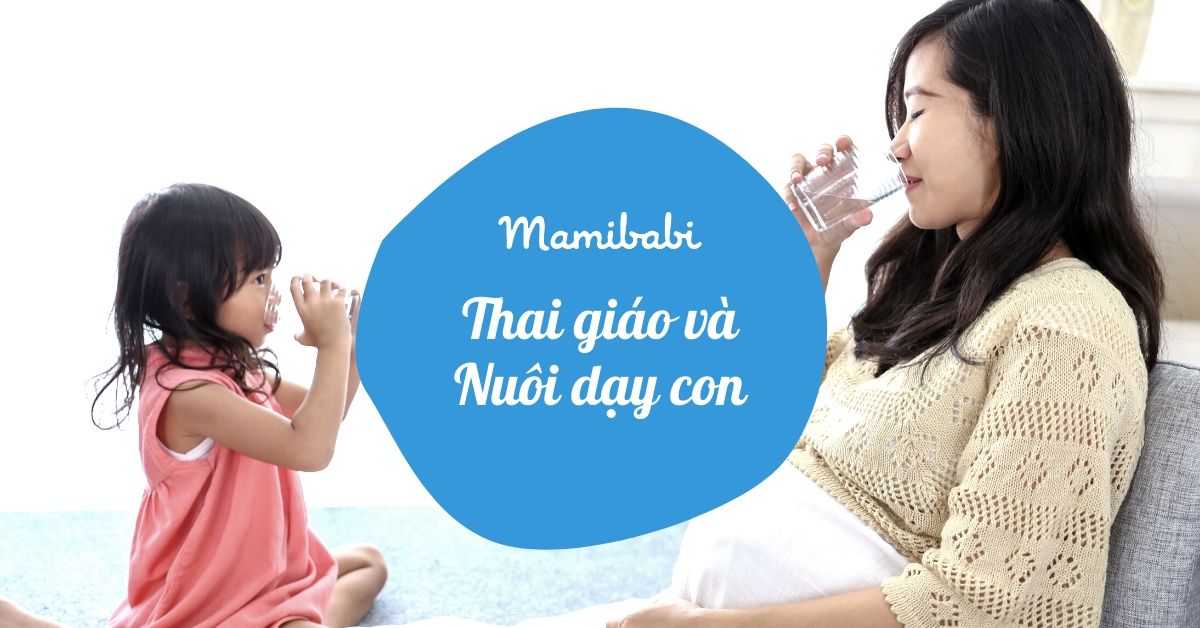 VÌ SAO MAMIBABI KHÔNG… MIỄN PHÍ? 

Chào các mẹ, 

Hôm nay xin được chia sẻ với các mẹ chút tâm sự về việc… thu phí của Mamibabi. Có một mẹ hỏi mình là vì sao Mamibabi không cho xem miễn phí như nhiều trang web khác vậy. 

Trước tiên mình xin được nói rõ một chút, Mamibabi không đơn thuần là một trang tin tức như nhiều website khác, mà chúng mình còn có một ứng dụng riêng dùng trên điện thoại với các bài học thai giáo, giáo dục sớm và ăn dặm. 

Khối lượng thông tin trên ứng dụng thật sự rất khổng lồ, và chúng mình có một đội ngũ để đảm bảo nội dung luôn được cập nhật, kỹ thuật luôn được đảm bảo nhằm giúp các mẹ sử dụng nhanh chóng, tiện lợi và dễ dàng nhất. Tất cả những việc đó là rất nhiều công sức, mồ hôi và chất xám. Vì vậy việc thu phí sử dụng Mamibabi giúp chúng mình có chi phí để vận hành mọi việc. 

Tuy vậy, nếu đã tìm hiểu về lĩnh vực này, hẳn các mẹ sẽ thấy rằng Mamibabi là một trong những bên có mức phí rẻ nhất trên thị trường hiện nay. Cụ thể là 449.000 cho gói 1 năm, và 899.000đ cho gói trọn đời. Trong khi đó, mức phí của một số bên khác có thể là vài trăm ngàn, một vài triệu, thậm chí cả chục triệu. 

Tuy thu phí chỉ 449.000đ hoặc 899.000đ nhưng Mamibabi cung cấp cho các mẹ nội dung rất đa dạng: 
- Các phương pháp thai giáo trong 9 tháng mang thai 
- Tiền sản - Hậu sản: Các vấn đề cần quan tâm trước và sau khi sinh 
- Nuôi con: Nếp sinh hoạt EASY, cách ti mẹ, luyện ti bình....
- Ăn dặm 3 phương pháp: Truyền thống, kiểu Nhật và tự chỉ huy BLW 
- Giáo dục sớm và trò chơi cùng con mỗi ngày 
- …

Và bên mình vẫn không ngừng cập nhật thêm các thông tin mới. 
Vì vậy chúng mình rất hy vọng các mẹ có thể thấu hiểu và đón nhận sản phẩm của Mamibabi.  

Mọi thắc mắc cần được trợ giúp và mọi ý kiến đóng góp các mẹ hãy nhắn với bên mình qua comment, inbox hoặc số 0908303699 nhé. Cảm ơn các mẹ rất nhiều!